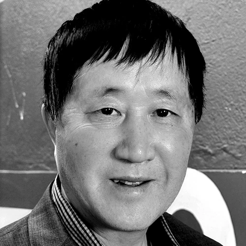 Professor Peng Shi